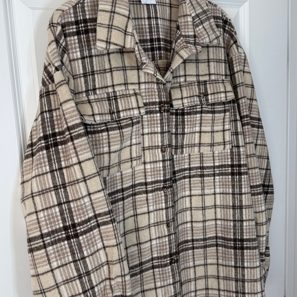 Princess Poly Shacket - Picture 8 of 10